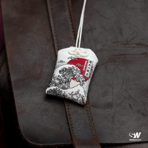 Hokusai 'Ghost Wave of Japan' Omamori Lucky Charm お守り