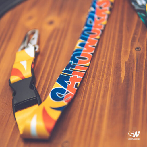 Alternative view of SaitoWorks 'UP GARAGE Style' JDM Lanyard Keychain