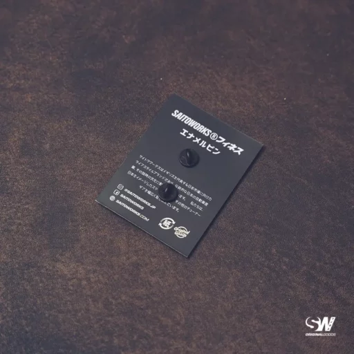 Alternative view of Lucky 'Meow' Cat Maneko Neko Japan Enamel Pin